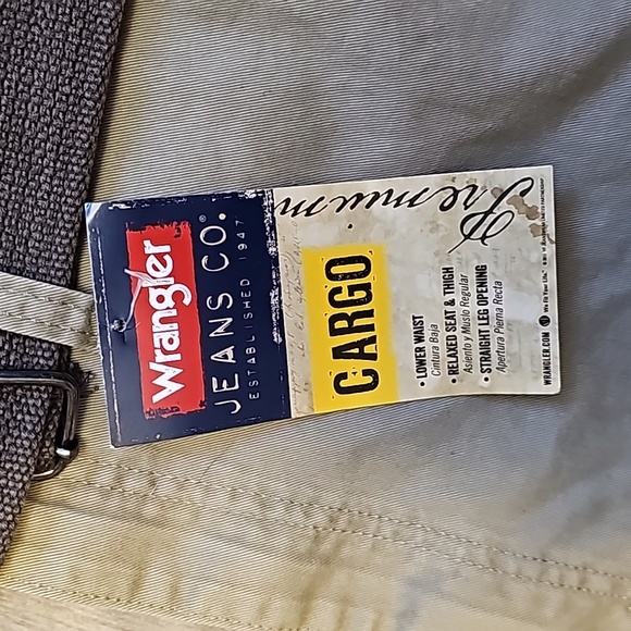 Wrangler Jeans Co Straight Leg Cargo Khaki Pants with Brown Belt | 46 W x 30 L - Picture 2 of 5